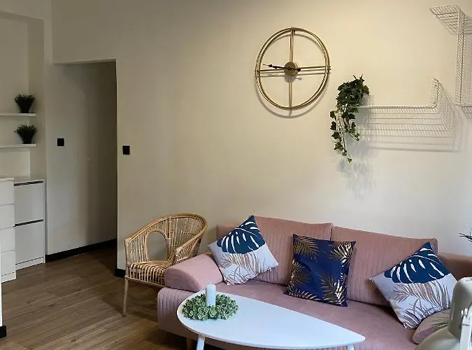 Przytulny I Nowoczesny Apartament Malgosi, 10 Min Pieszo Od Dworca I Galerii