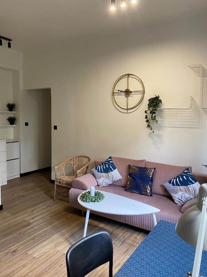 Przytulny I Nowoczesny Malgosi, 10 Min Pieszo Od Dworca I Galerii Apartment *