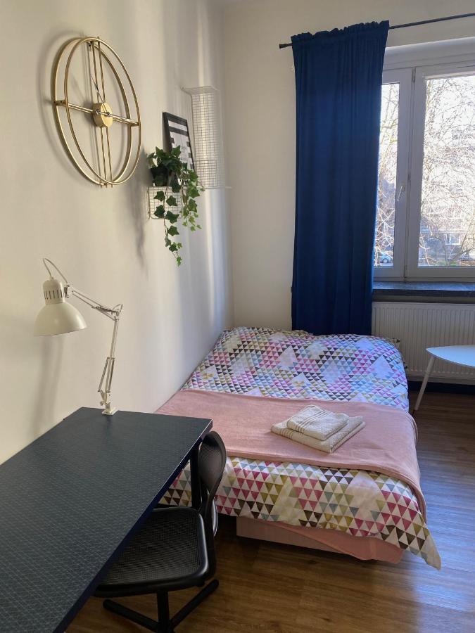 Apartamento Przytulny I Nowoczesny Malgosi, 10 Min Pieszo Od Dworca I Galerii